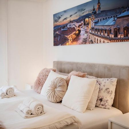 Heart Of Pecs Apartman Free Parking מראה חיצוני תמונה