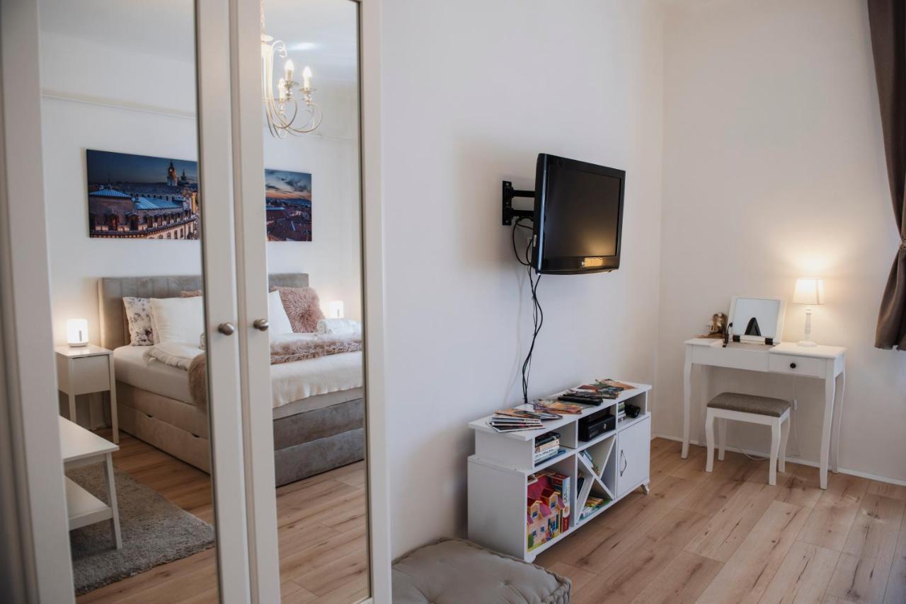 Heart Of Pecs Apartman Free Parking מראה חיצוני תמונה