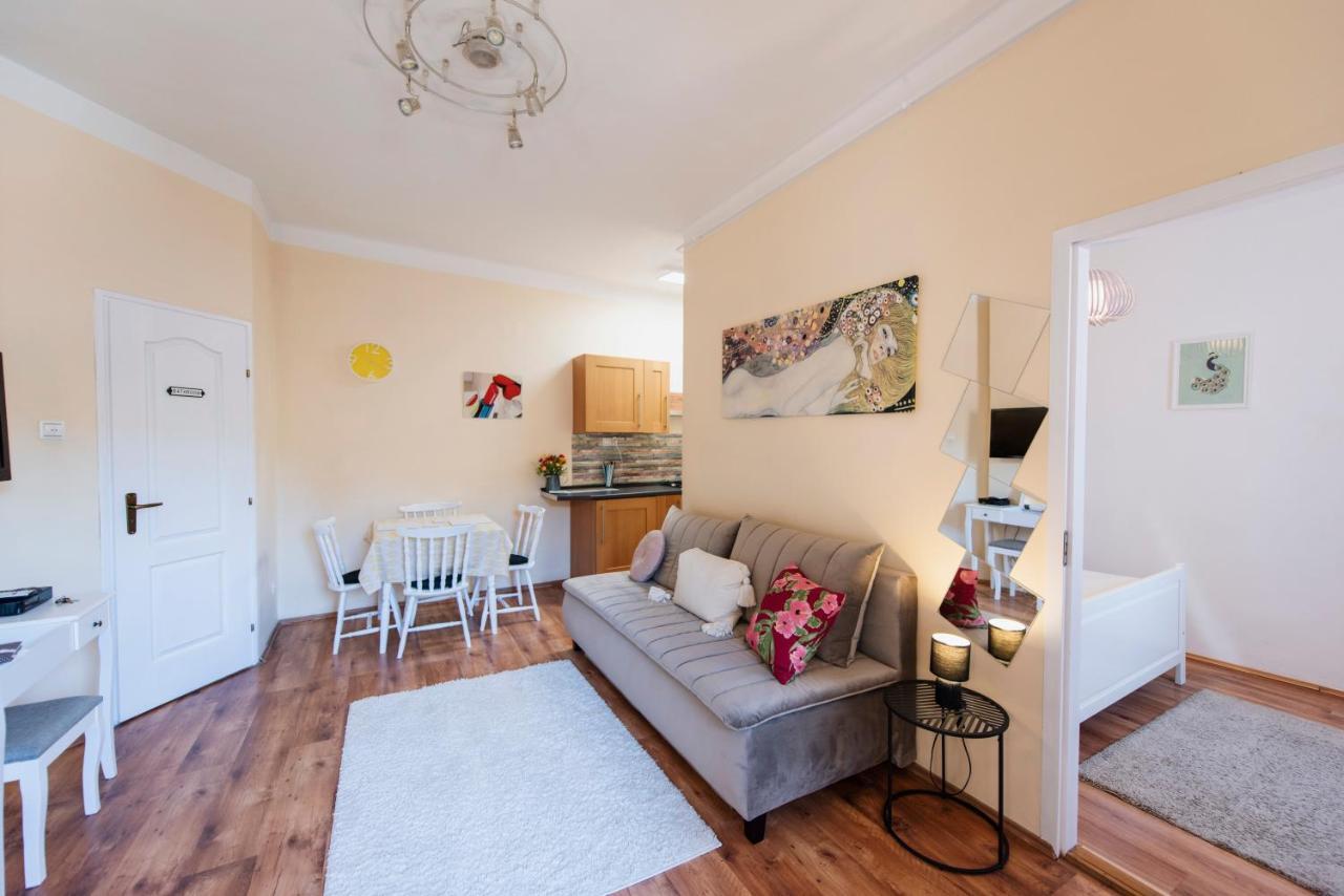 Heart Of Pecs Apartman Free Parking מראה חיצוני תמונה